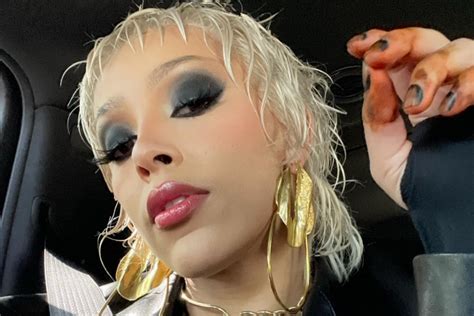  Dramatyczny Koncert Doja Cat: Skandaliczne Odsłonięcia na Scenie w Warszawie!